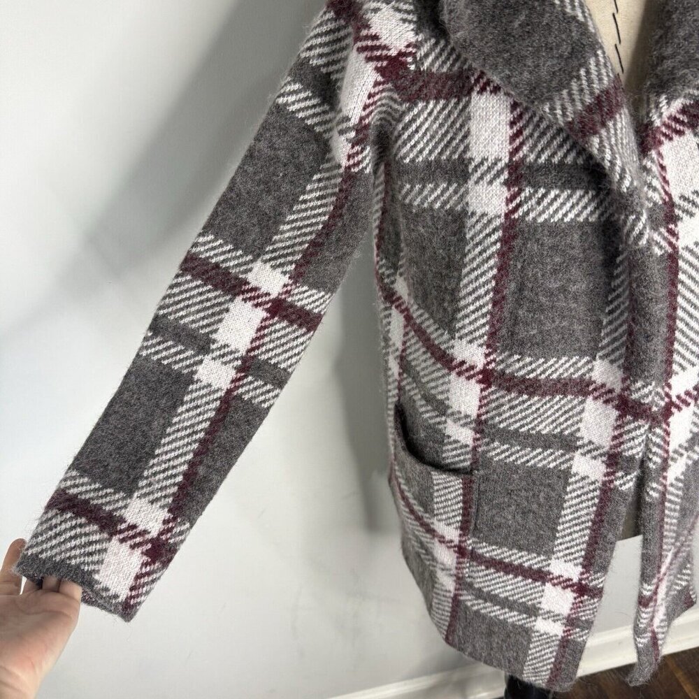 Max Studio Fuzzy Sweater Jacket Women’s Size M Faux Wool Fur Warm Cozy Blanket - Picture 3 of 8